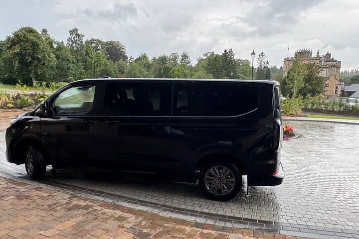 Edinburgh Airport private transportation to Hotel in Edinburgh
