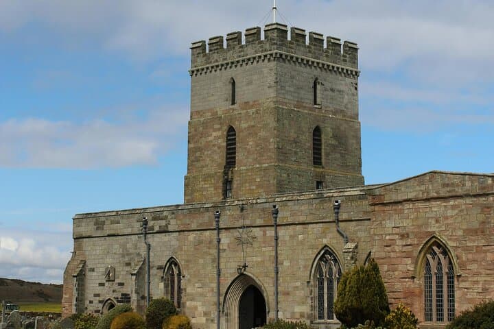 Holy Island of Lindisfarne and Bamburgh Castle private tour