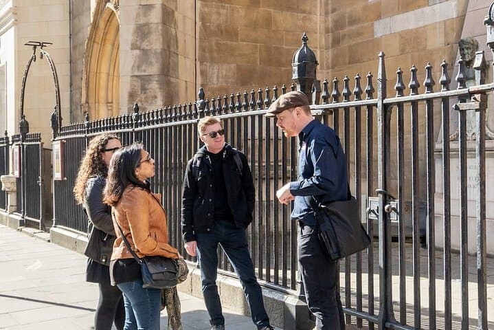 Fleet Street Uncovered. Ink, Intrigue and Infamy Small Group Tour