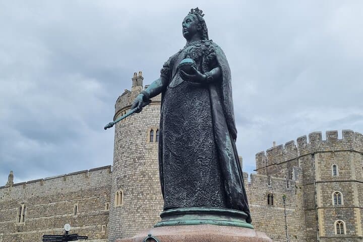 Southampton Port to London or Heathrow Airport via Windsor Castle