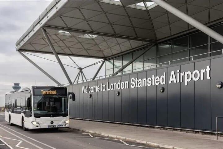 Private Transfer Between Stansted Airport and Central London