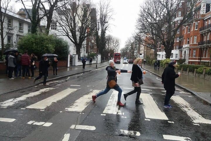 London Calling! A Rock'n'Roll Taxi Tour of London