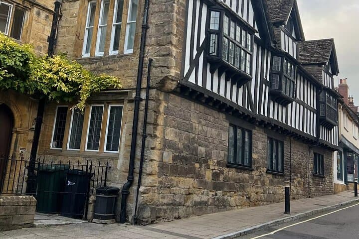 Sherborne Ghost Walk: Audio Tour of Dorset Oldest Town