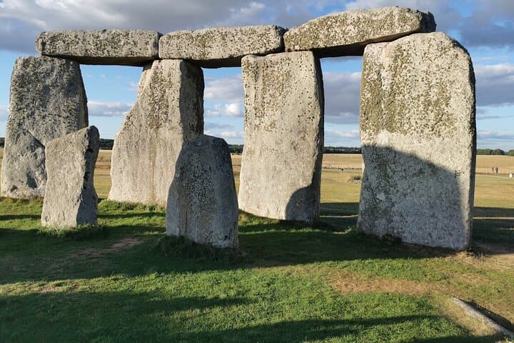 Private Stonehenge And City Of Bath Tour with Driver and Guide