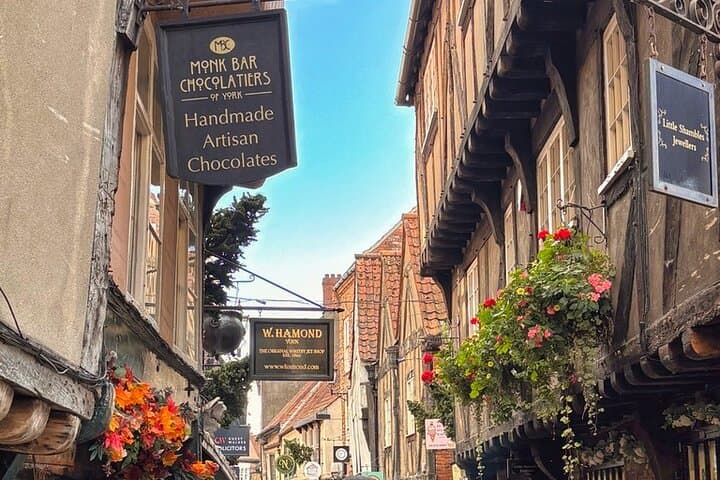 York Ghost Adventure: A Self-Guided Paranormal Tour