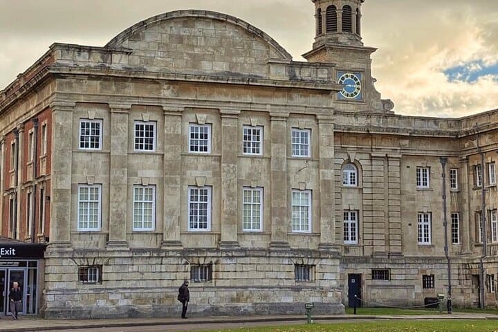 York Ghost Adventure: A Self-Guided Paranormal Tour