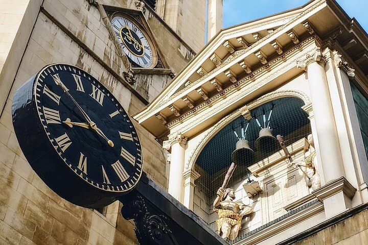 Choose Your Own Adventure: An Improv Tour of London