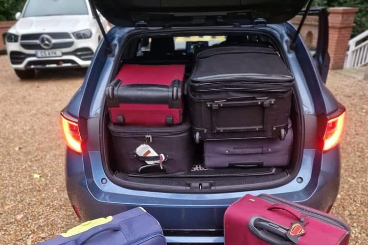 R4R Minicab and Chauffeurs