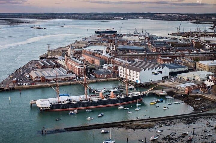 Southampton to Portsmouth Private Coastal Maritime Car Tour