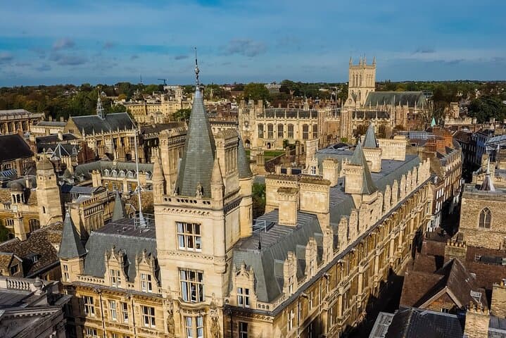 Explore Cambridge with Private Vehicle