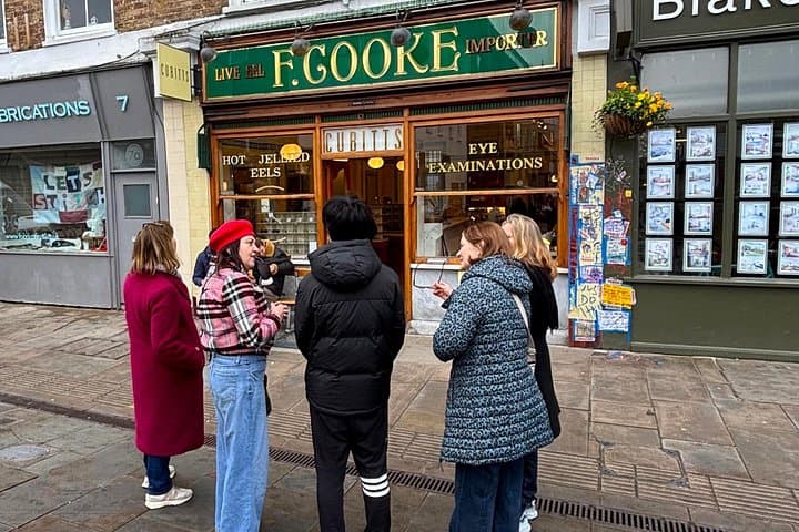 Pie and Eels in Broadway Market