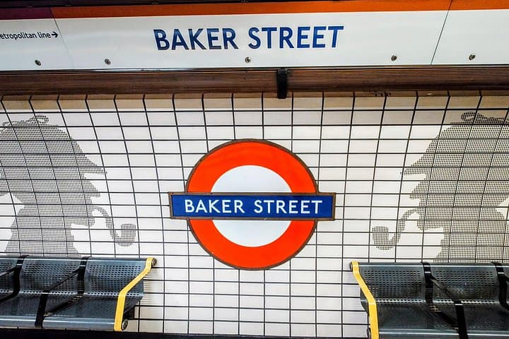Sherlock Holmes and Jack The Ripper Private Guided Tour