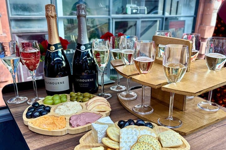 London Sightseeing Gusbourne Sparkling Wine Tasting & Cheese