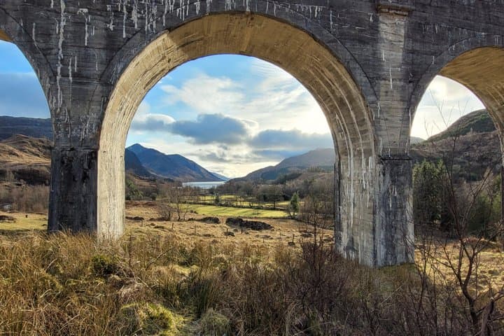 Mini Highlands Tour: Discover Castles, Lochs and Mountain Glens