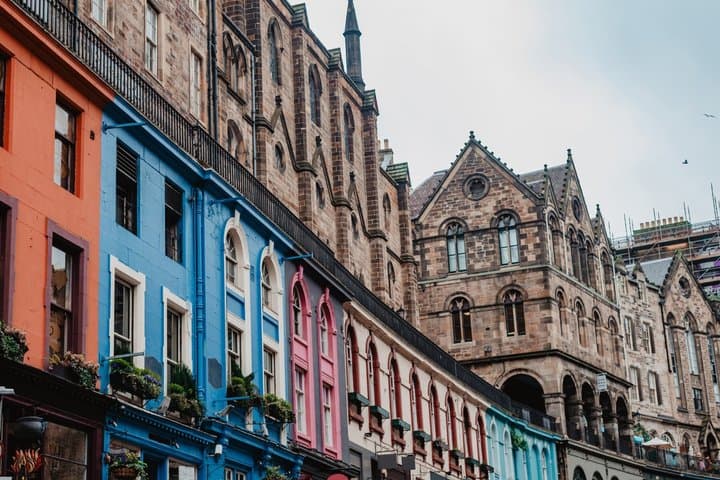 TOP Edinburgh : Private Guided Tour with your mobile