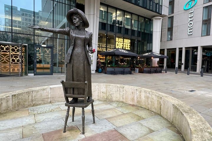 Meeting point at Emmeline Pankhurst statue at St. Peter's Square