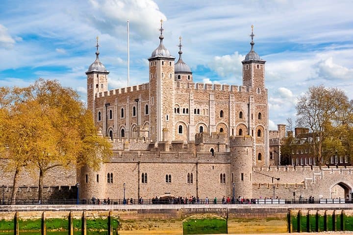 4HR Churchill War Rooms & Tower of London (With Private Guide)
