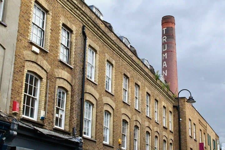 London East End Dark History Tour with Local Guide