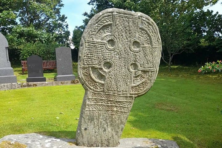 Lonan Wheel carved Stone Cross
