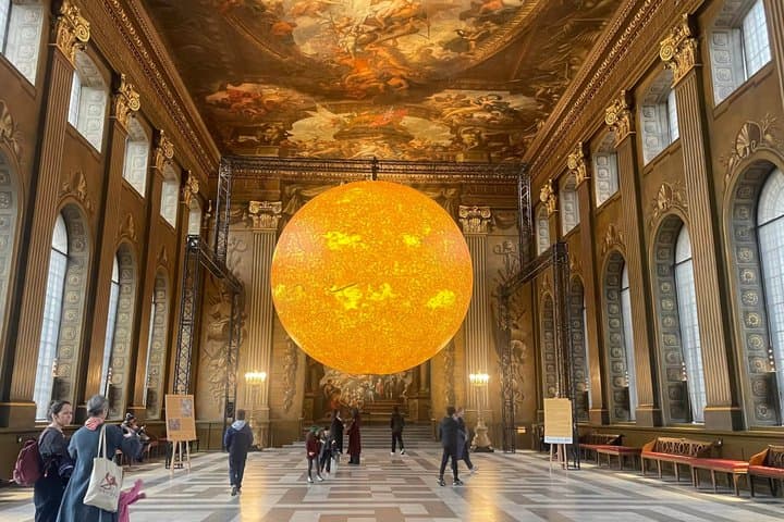 Bridgerton London Walking Tour in Greenwich