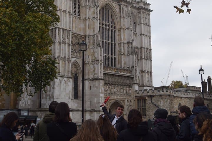 London’s Most Entertaining Tour: Magic, History and Laughter