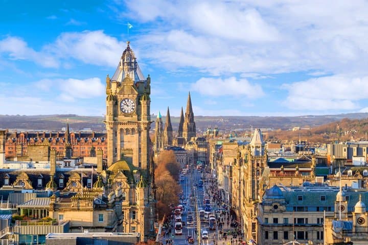 Self-Guided Edinburgh’s Old Town Walking Audio Tour