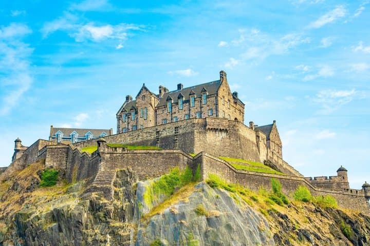 Self-Guided Edinburgh’s Old Town Walking Audio Tour