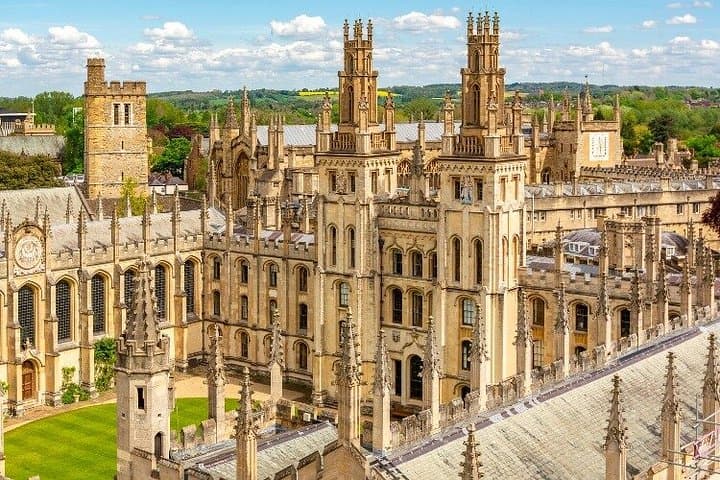 Private Oxford and Blenheim Palace Car Tour with Driver and Guide