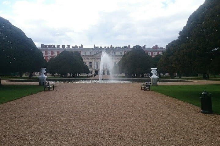 Private Oxford and Blenheim Palace Car Tour with Driver and Guide