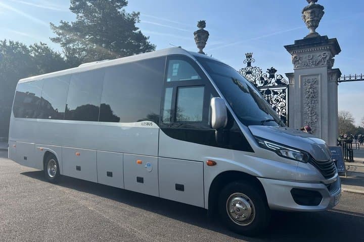 Leeds Castle, Canterbury and White Cliffs of Dover with Guide