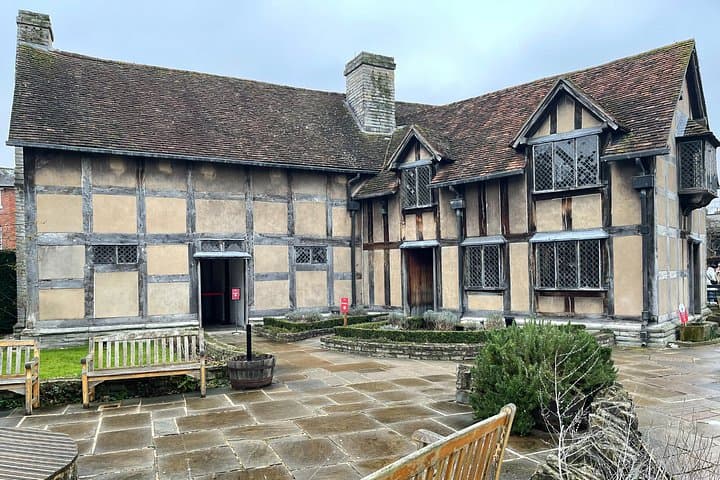 Private Stratford Upon Avon, Cotswolds Tour with Driver and Guide