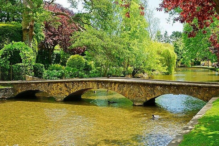 Private Stratford Upon Avon, Cotswolds Tour with Driver and Guide