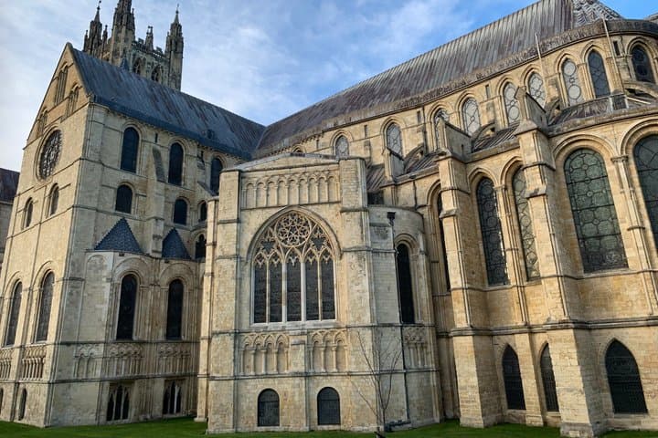 Leeds Castle, Canterbury and White Cliffs of Dover with Guide