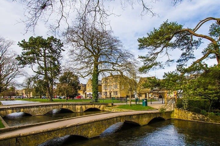 Private Stratford Upon Avon, Cotswolds Tour with Driver and Guide