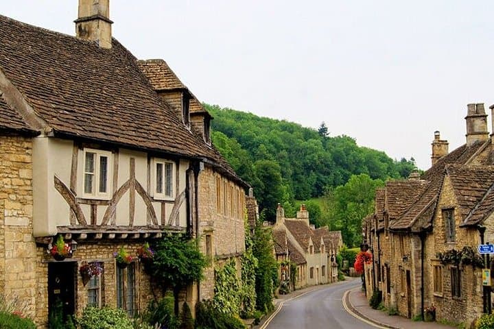 Private Stratford Upon Avon, Cotswolds Tour with Driver and Guide