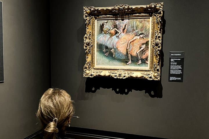 Dancers and male gaze(s) - Edgar Degas, pastel representing ballerinas