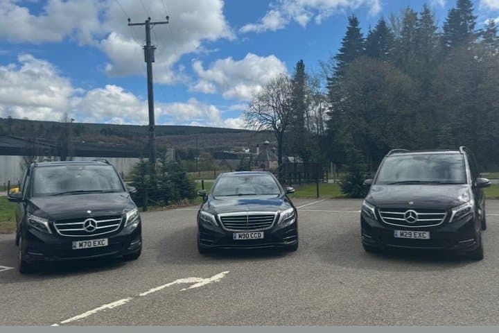 Edinburgh Airport to St Andrews plus return journey private transfer