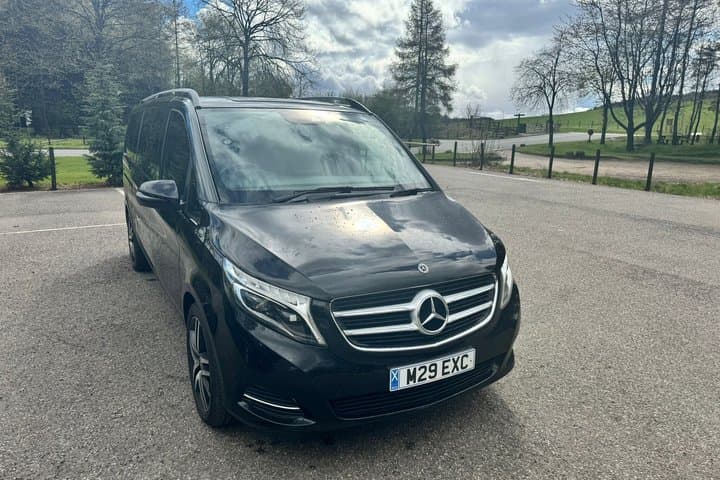 Edinburgh Airport to Glasgow City One Way Private Transfer