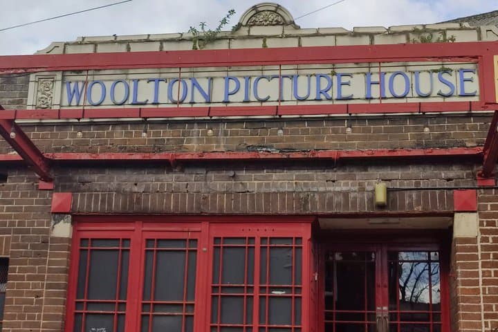 Audio Guided Tour of Woolton's Historical Highlights