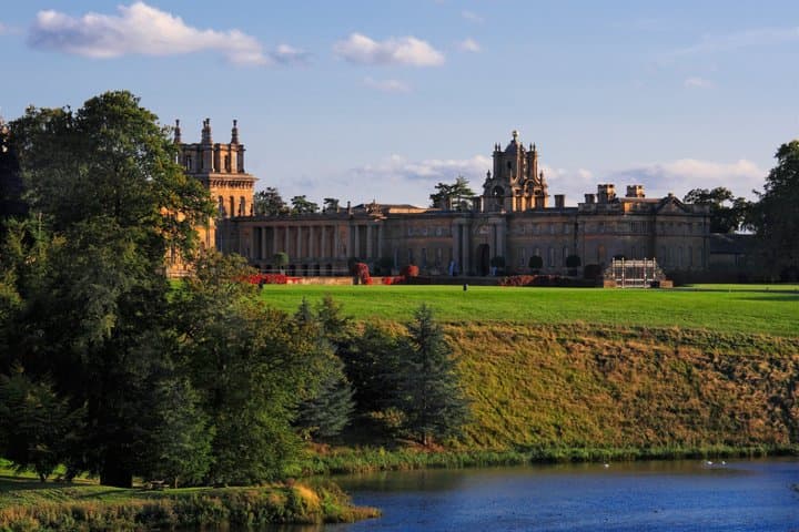 Churchill Day: Churchill War Rooms & Blenheim Palace Day Tour