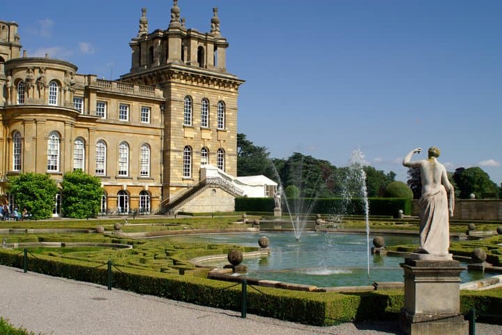 Churchill Day: Churchill War Rooms & Blenheim Palace Day Tour
