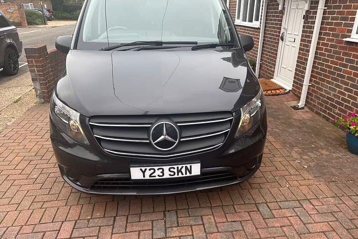 London Gatwick to Central London Private Airport Transfer