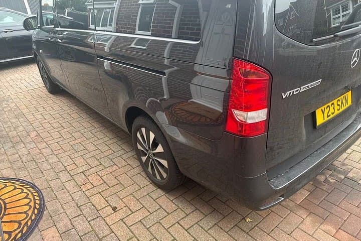 London Gatwick to Central London Private Airport Transfer