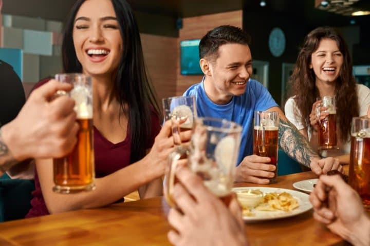 London Historic Pubs and Taverns Walking Tour with Beer Tasting