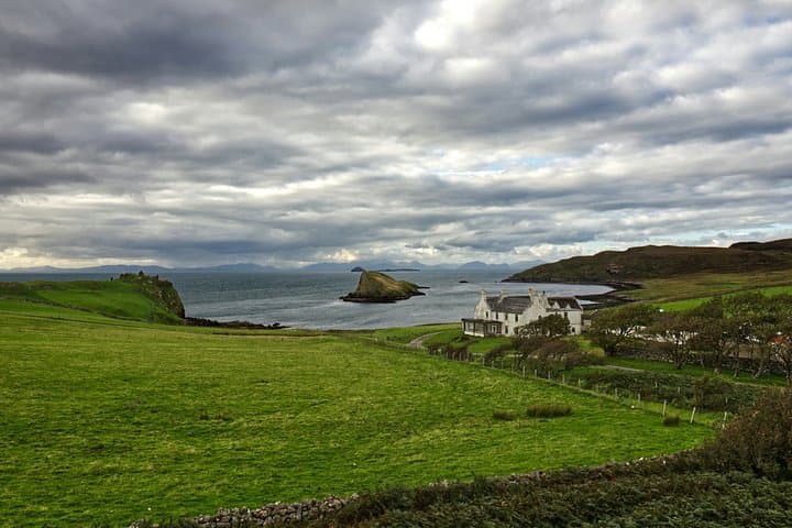 Edinburgh Airport to Inverness or Vice Versa