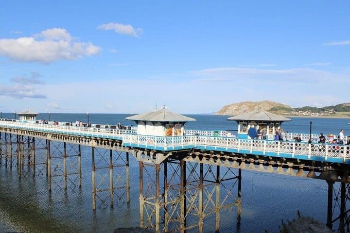 North Wales Road Trip Guidebook - Anglesey, Conwy & Llangollen