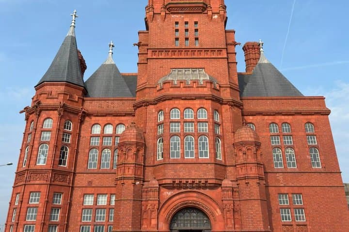 Cardiff's Bay Waterfront Wonders: An Audio Tour