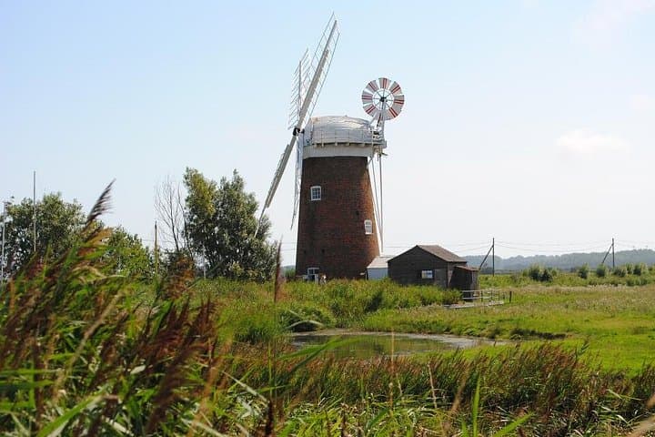 Norfolk Road Trip Guidebook-Norwich, Broads, Sandringham & Cromer