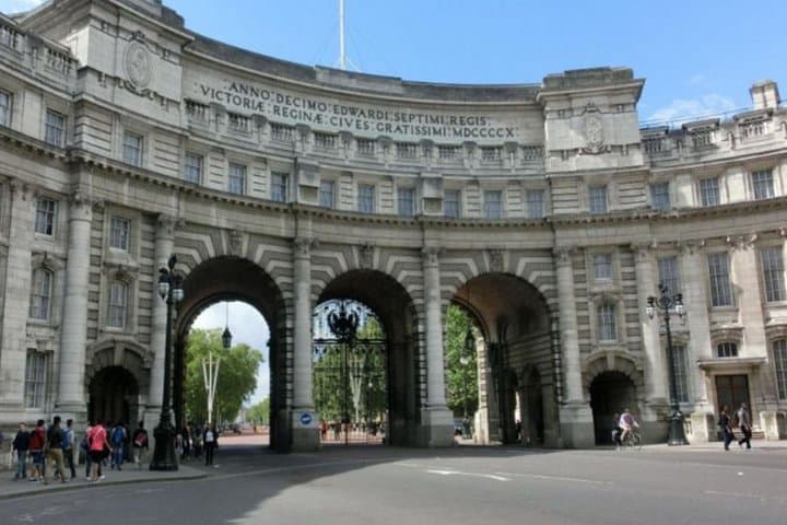 London Highlights Evening Walking Tour