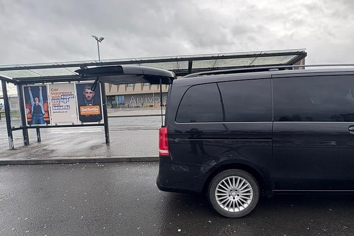 Belfast Airport Private Transfer to City Centre by Luxury Minivan